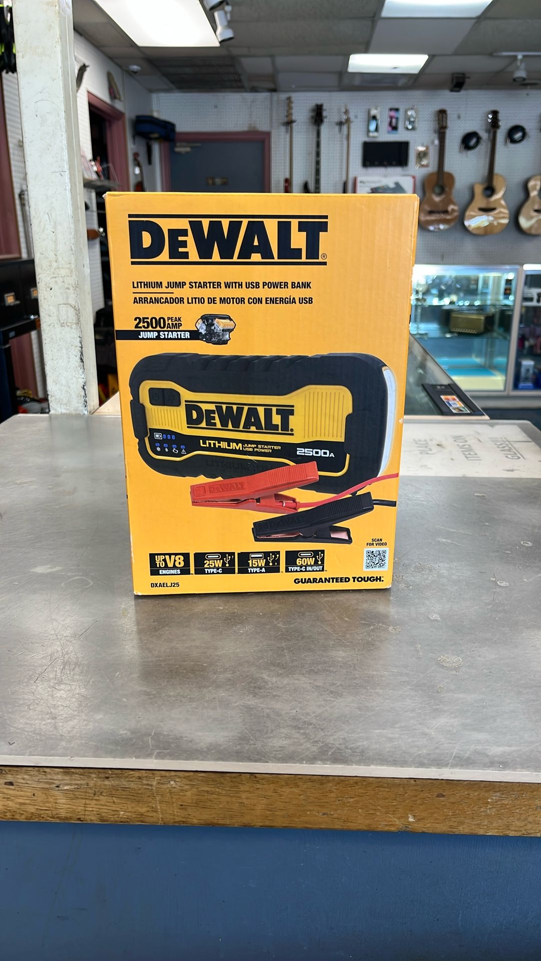 Dewalt Lithium Jump Starter Model DXAELJ25