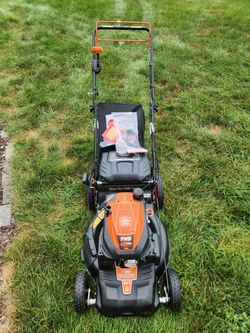 New self propelled lawn mower
