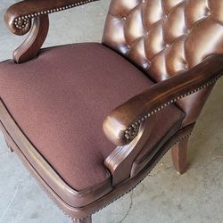 Beautiful Leather Chair 
