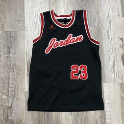 Jordan Jersey Size Medium (10/12)