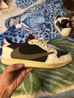 Travis Scott olive