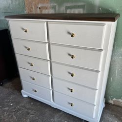 Large 10 Drawer Dresser 