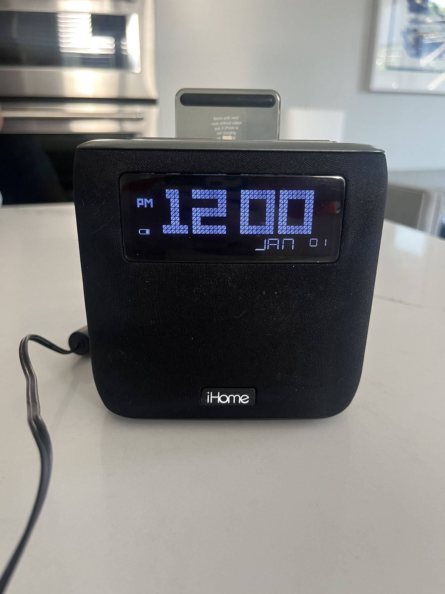 iHome iPL24 Alarm Clock FM Radio Lightning iPhone Charging Dock Station iPhone XS, XS Max, XR, X, iPhone 8/7/6 Plus USB Port Charge USB Device