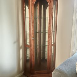 Corner Hutch/cabinet