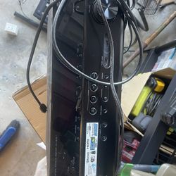 Yamaha Av Sound Audio Receiver & Subs