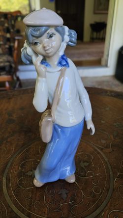 Vintage Casades Porcelain Girl Figurine, Made In Spain