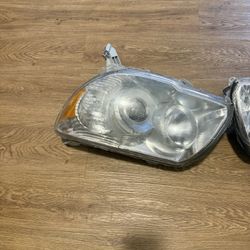 Ford Runner Headlights 2007