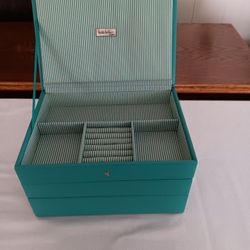 Nicole Miller Stack Jewelery Box Blue