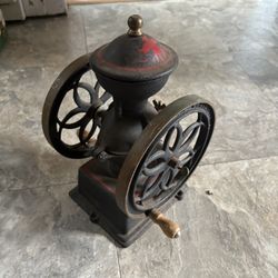 VINTAGE JOHN WRIGHT INC  WRIGHTSVILLE  PA CAST IRON COFFEE GRINDER/MILL