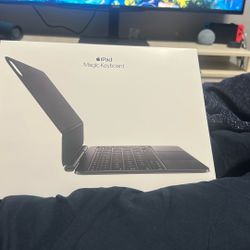 iPad Magic Keyboard 