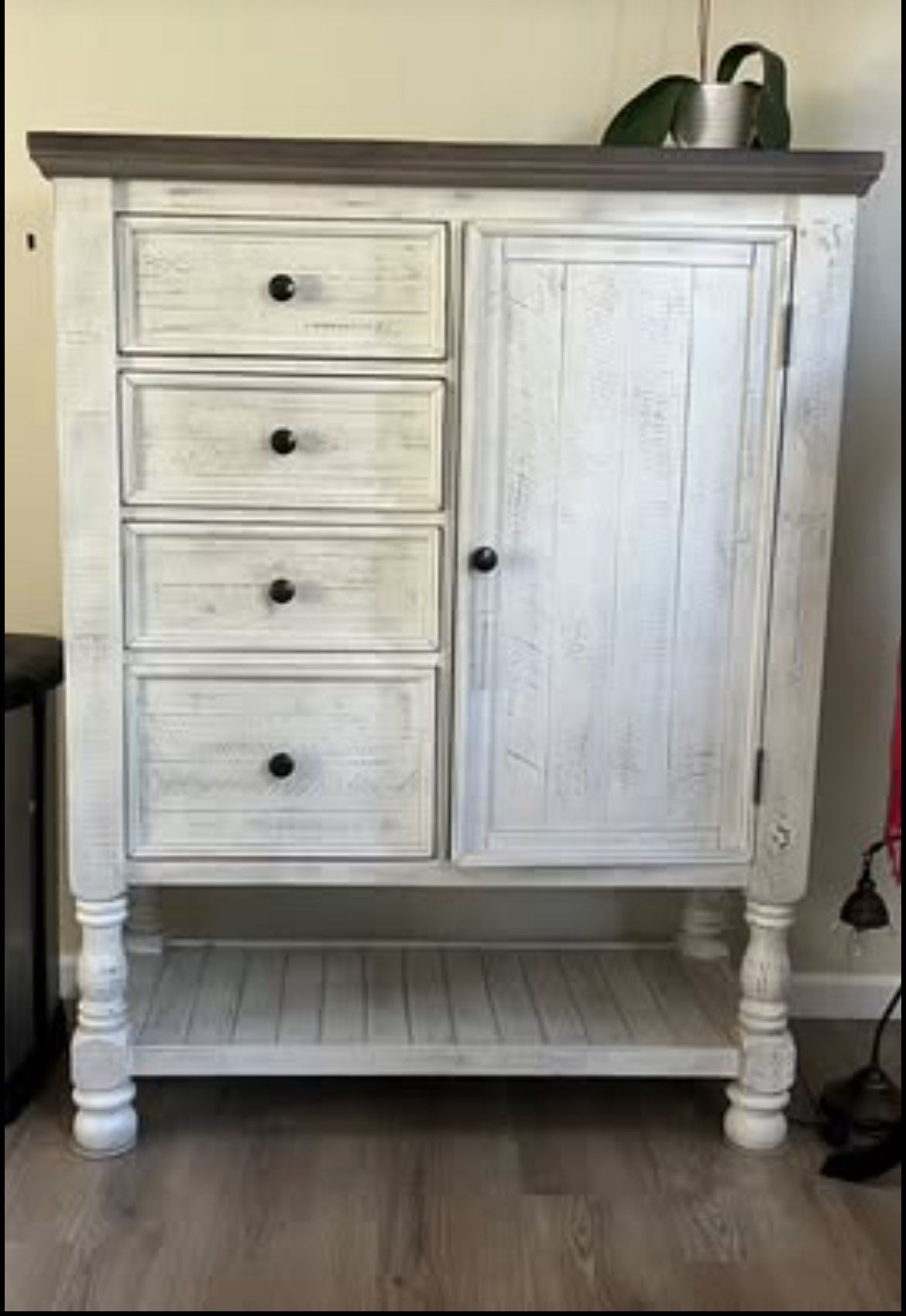 Velvet Lined Soft Closure Dresser / Armoire