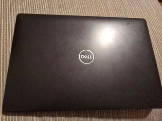 Dell laptop latitude 5300 w/ charger