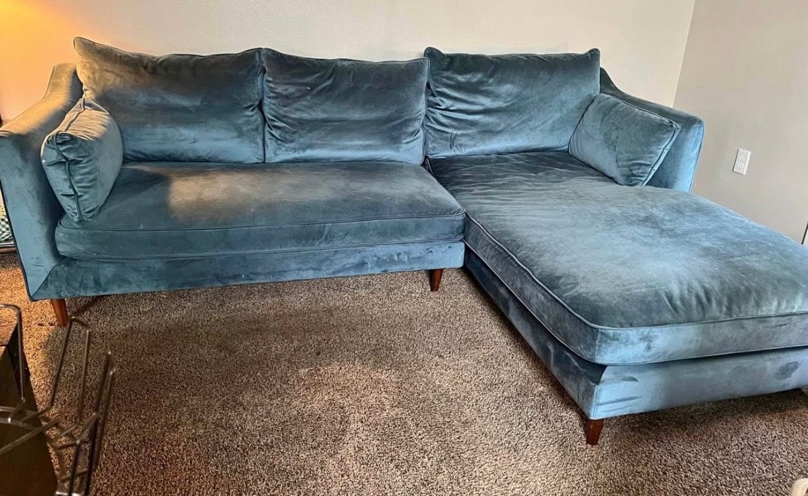 Sectional Couch 
