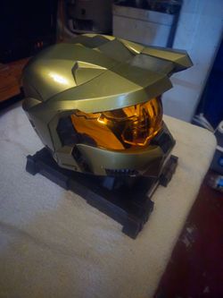 Master Chief Halo 3 Legendary Edition  Collectable Display Helmet