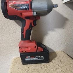 Milwaukee M18 Fuel High Torque Impact Wrench W/XC8.0 Battery Pack 