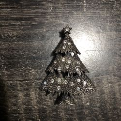 Vintage Anne Klein AK Silver Tone Christmas Tree Pin
