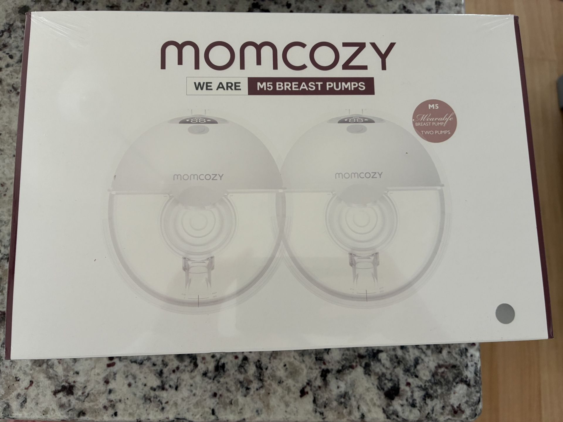 New Sealed Momcozy M5 double breast pump