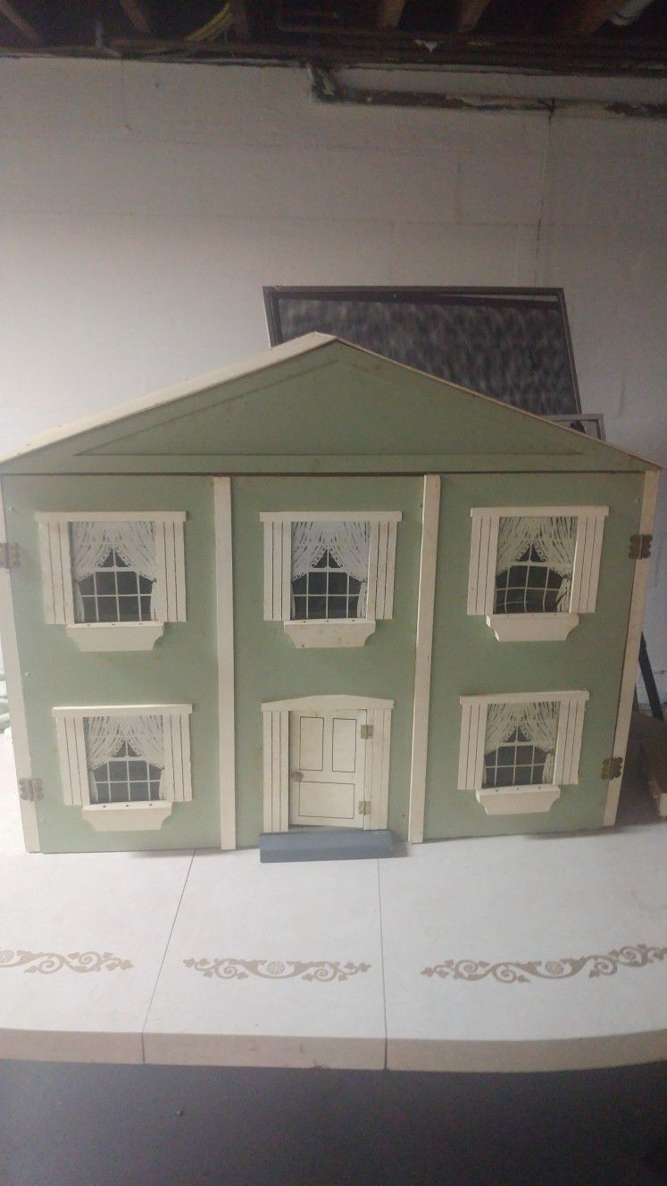 Antique Doll House With Furniture