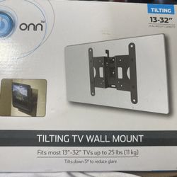 ONN Tilting Tv Wall Mount 13-32". 25 Lbs Weight Capacity. In Miami