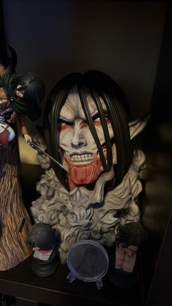 Attack on Titan Founding Titan Head statue