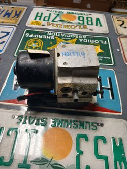 03-05 Chevy Tahoe Yukon Antilock Brake Pump Abs Genuine