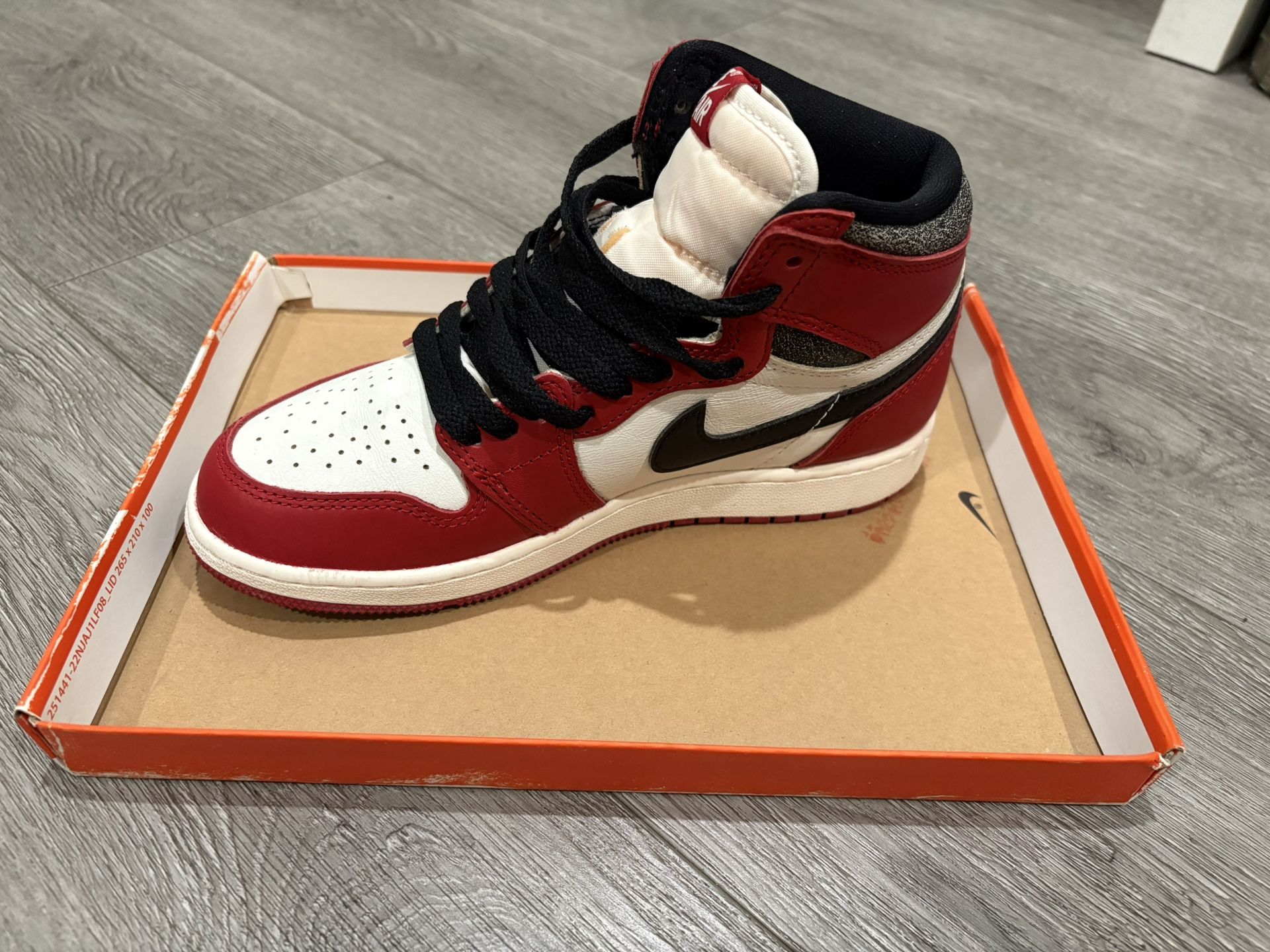 Retro Air Jordans Chicago Lost N Found 