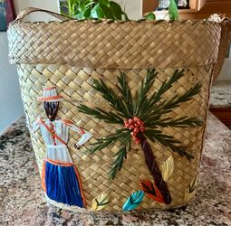 Vintage Handwoven Straw and Raffia Embroidered Nassau Tourist Tote Bucket Bag