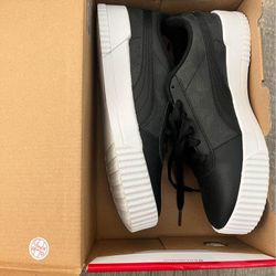 BRAND NEW  WOMAN PUMA SOFTFOAM OPTIMAL CONFORT SIZE 8.5