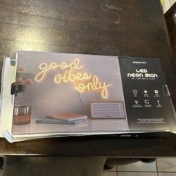 Neón LED Sign 
