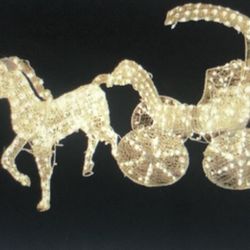 CHRISTMAS YARD HORSE & CARRIAGE