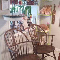 Antique Windsor Chairs Pair 