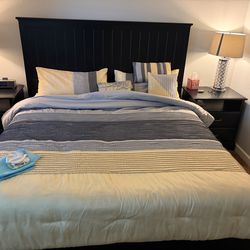 Two king size bed, one queen size with the side table and dressing table Two king size bed, one queen size with the side table and dressing table