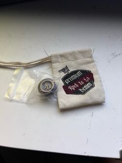 Pants buckle