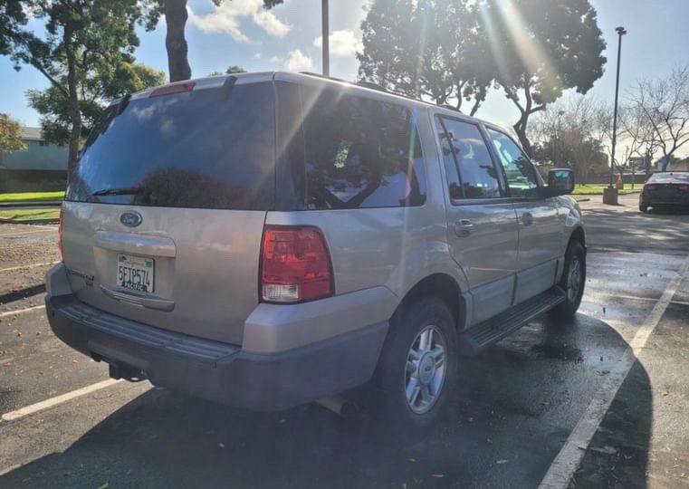 2004 Ford Expedition