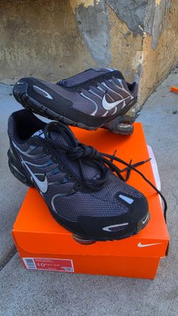Nike shoes 10.5