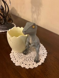 Baby Raptor Egg Planter / Decorative Holder 🦖🥚