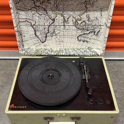 Crosley Vintage Suitcase Turntable Record Player Map Print – Works, Read Description
