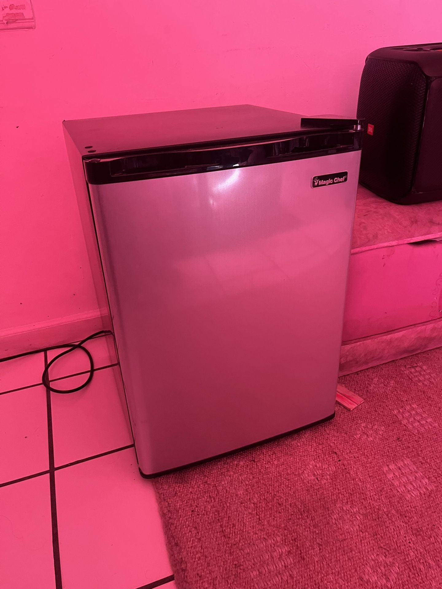 Magic Chef Mini Fridge
