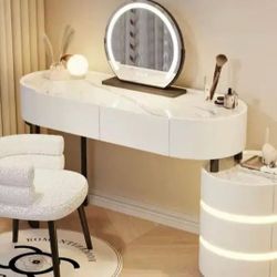 Vanity Desk With Chair 