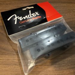 Fender Jazz Bass Black Pickup Covers