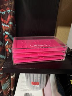 Beauty creations eyelash Organizer
