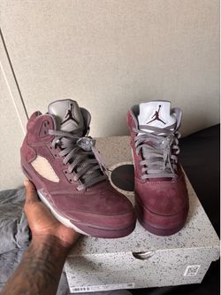 Jordan 5 burgundy