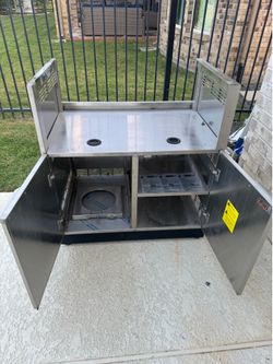 30” grill cabinet