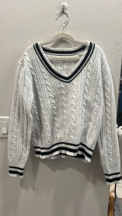 White Cable Knit V-Neck Sweater