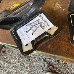 Gorilla Ladders ladder leveling tool set