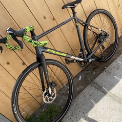 Gravel Road Bike 