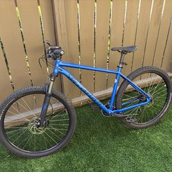 Specialized Rockhopper. XL