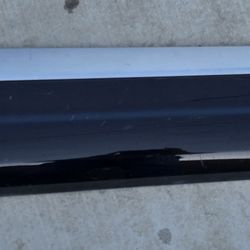 2017 2018 2019 AUDI Q7 RIGHT FRONT PASSENGER DOOR OUTER LOWER TRIM MOLDING