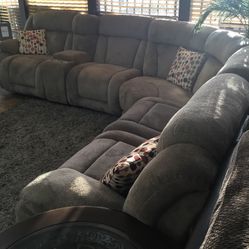 Reclining Sectional Available In Different Colors 