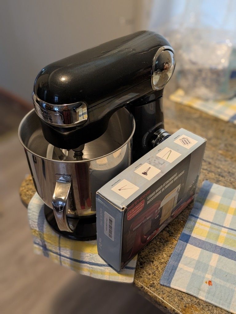 Stand mixer